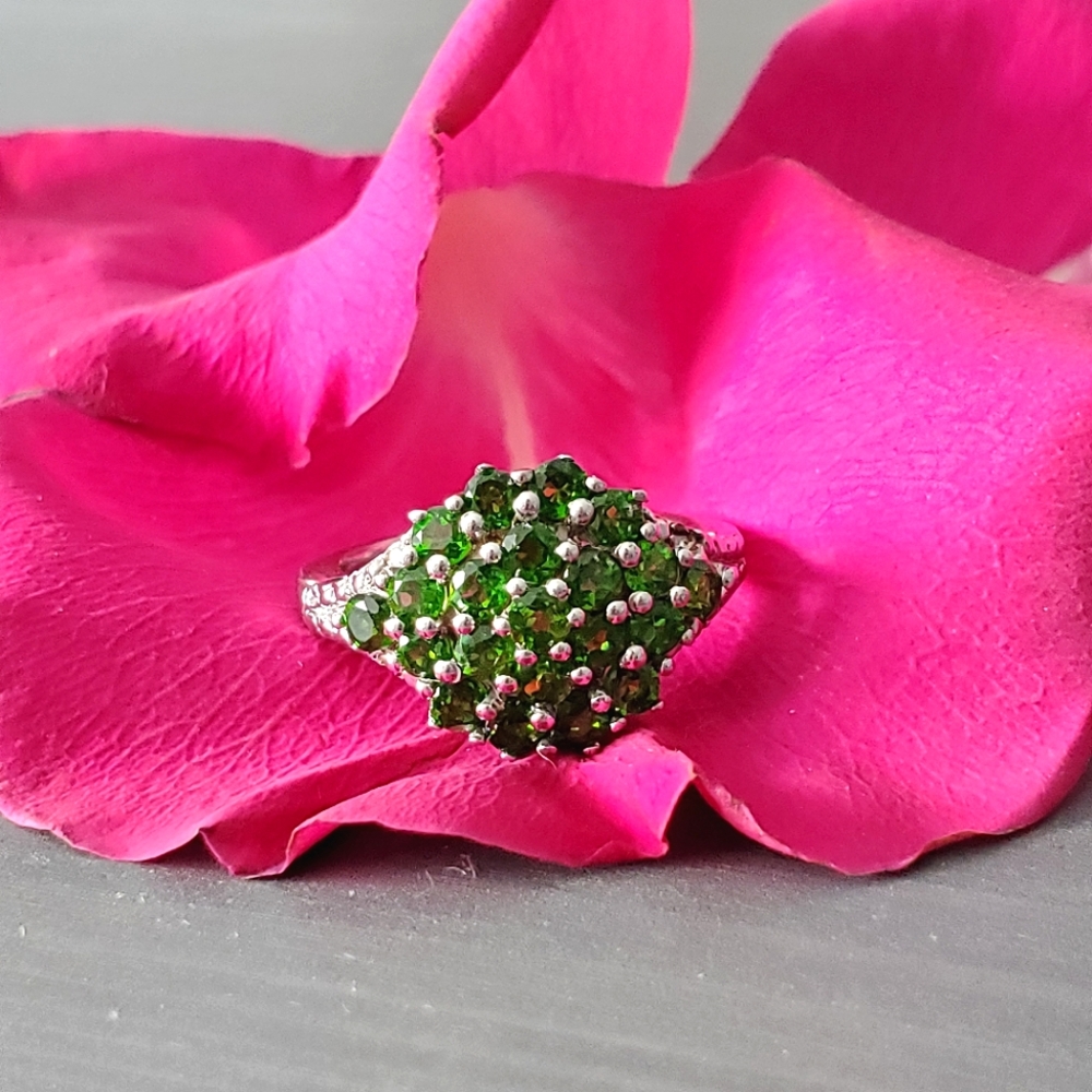 Robyn • Russian Diopside & Diamond Ring